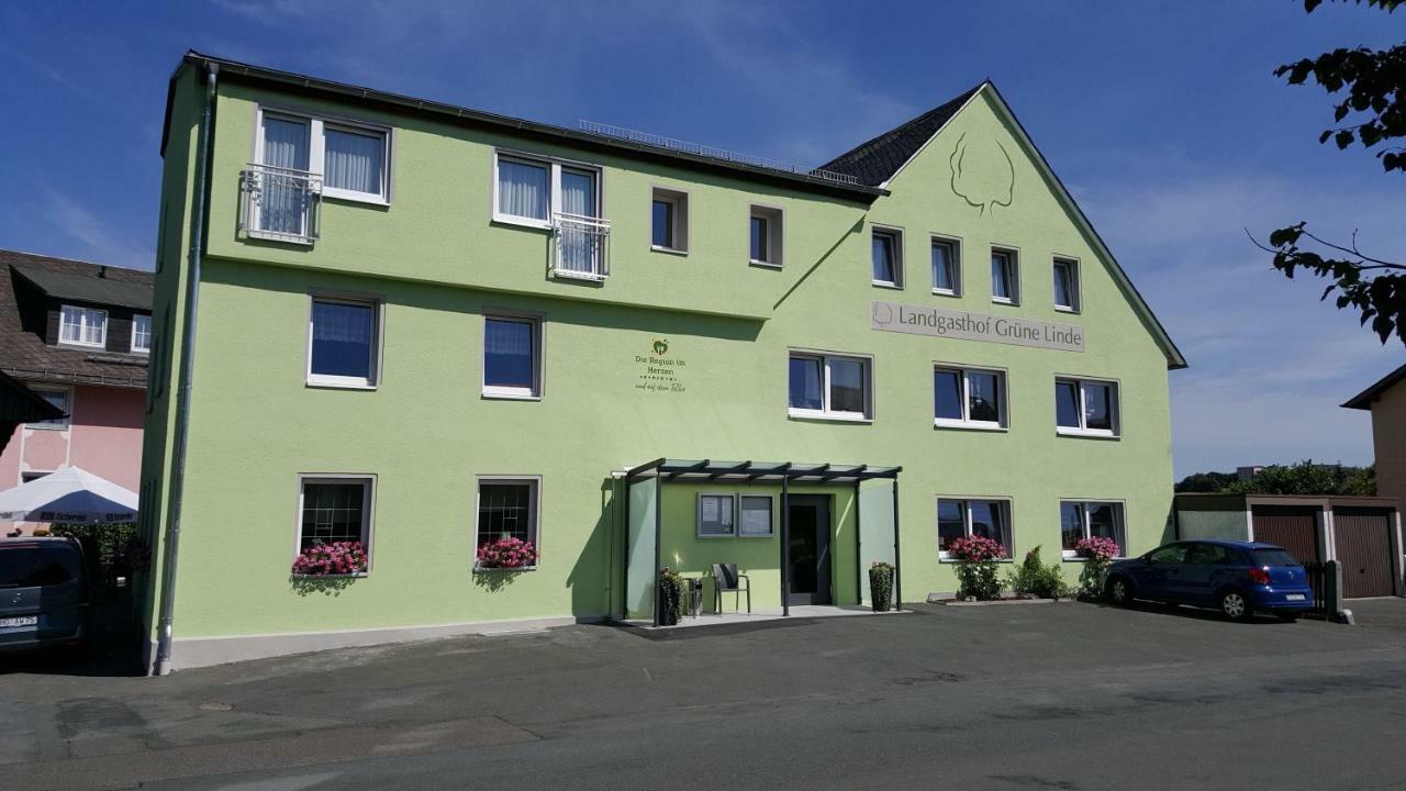 Landgasthof Gruene Linde Esterno foto